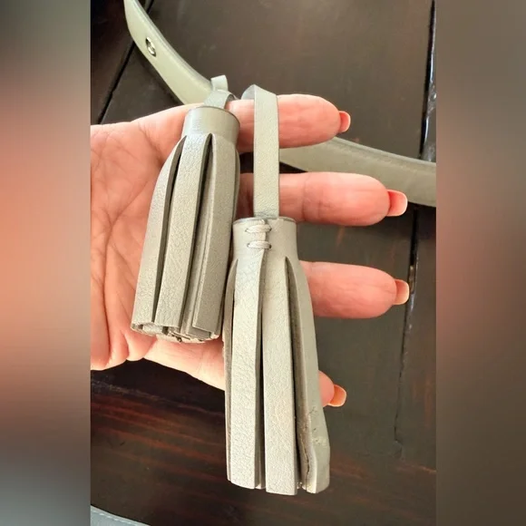 Coach EUC Gray Signature C’s Jacquard
canvas & leather Shoulder Bag - Picture 7 of 15